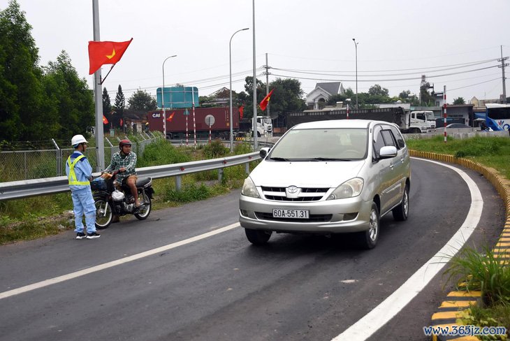 Chính thức thông xe hai đoạn cao tốc Bến Lức - Long Thành， tài xế thêm lựa chọn đi lại dịp Tết - Ảnh 9.